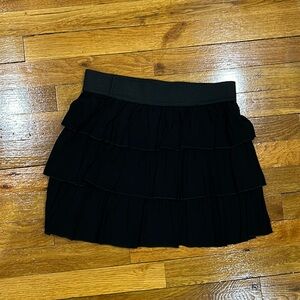 NWOT Ruffle Skirt in black